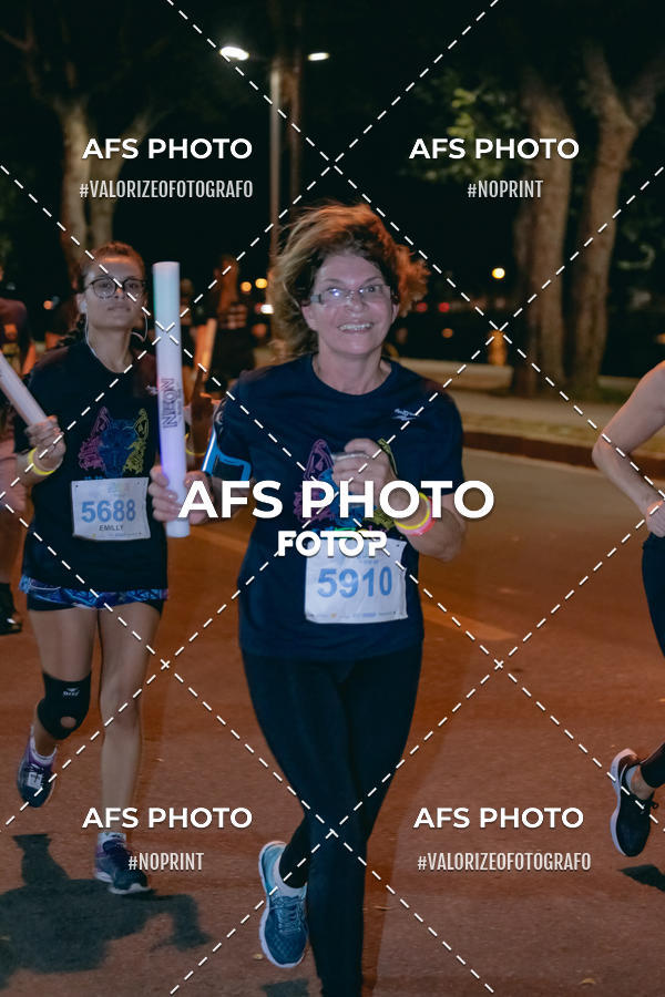 Compre as suas fotos do eventoNeon Night Run 2019 - Belo Horizonte no Fotop