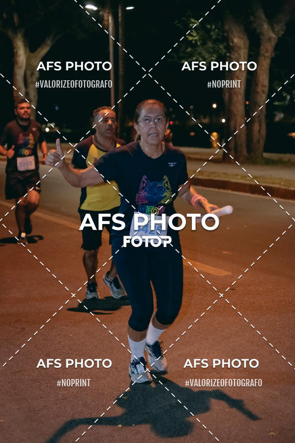 Compre as suas fotos do eventoNeon Night Run 2019 - Belo Horizonte no Fotop