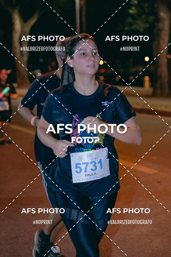 Compre as suas fotos do eventoNeon Night Run 2019 - Belo Horizonte no Fotop