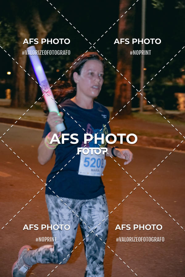 Compre suas fotos do eventoNeon Night Run 2019 - Belo Horizonte no Fotop