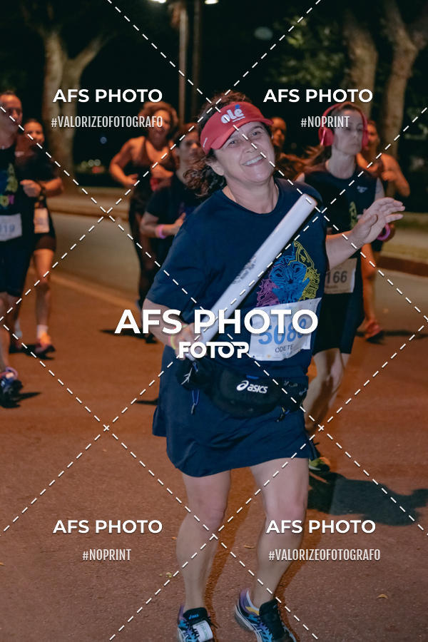 Compre suas fotos do eventoNeon Night Run 2019 - Belo Horizonte no Fotop