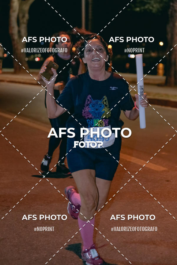 Compre suas fotos do eventoNeon Night Run 2019 - Belo Horizonte no Fotop