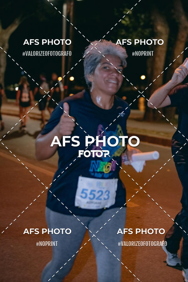 Compre suas fotos do eventoNeon Night Run 2019 - Belo Horizonte no Fotop