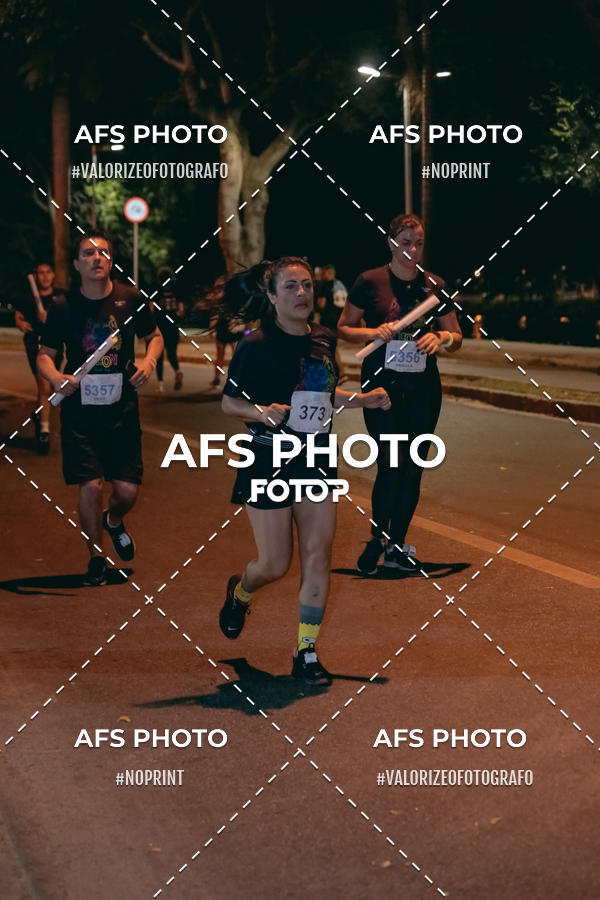 Compre suas fotos do eventoNeon Night Run 2019 - Belo Horizonte no Fotop