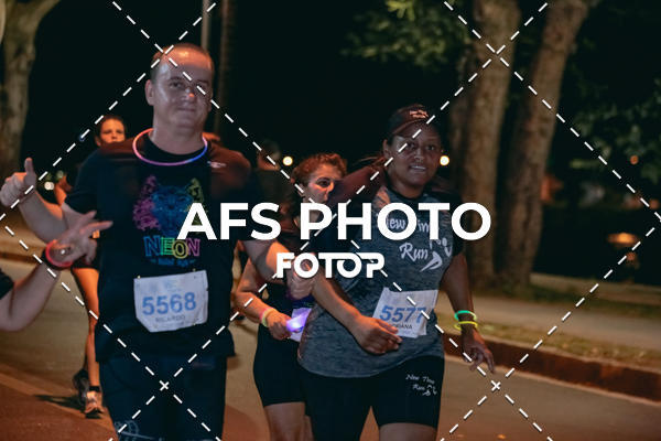 Compre suas fotos do eventoNeon Night Run 2019 - Belo Horizonte no Fotop