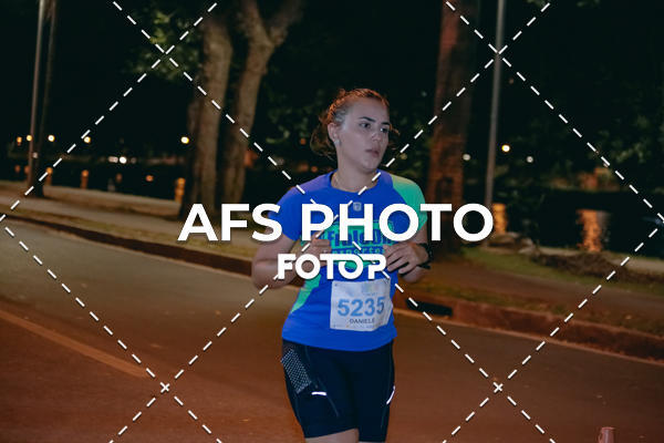Buy your photos of the eventNeon Night Run 2019 - Belo Horizonte on Fotop