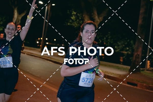 Buy your photos of the eventNeon Night Run 2019 - Belo Horizonte on Fotop