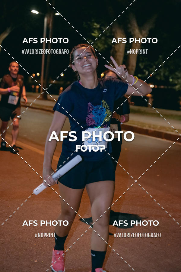 Buy your photos of the eventNeon Night Run 2019 - Belo Horizonte on Fotop