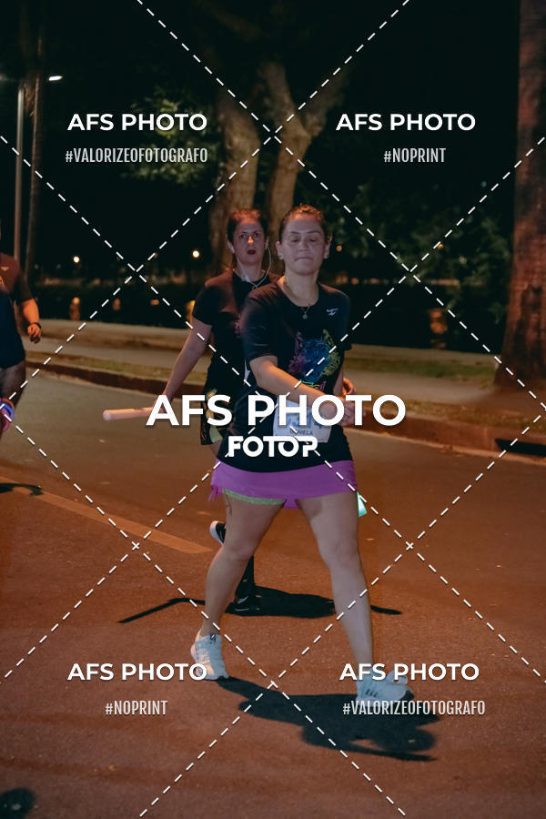 Buy your photos of the eventNeon Night Run 2019 - Belo Horizonte on Fotop