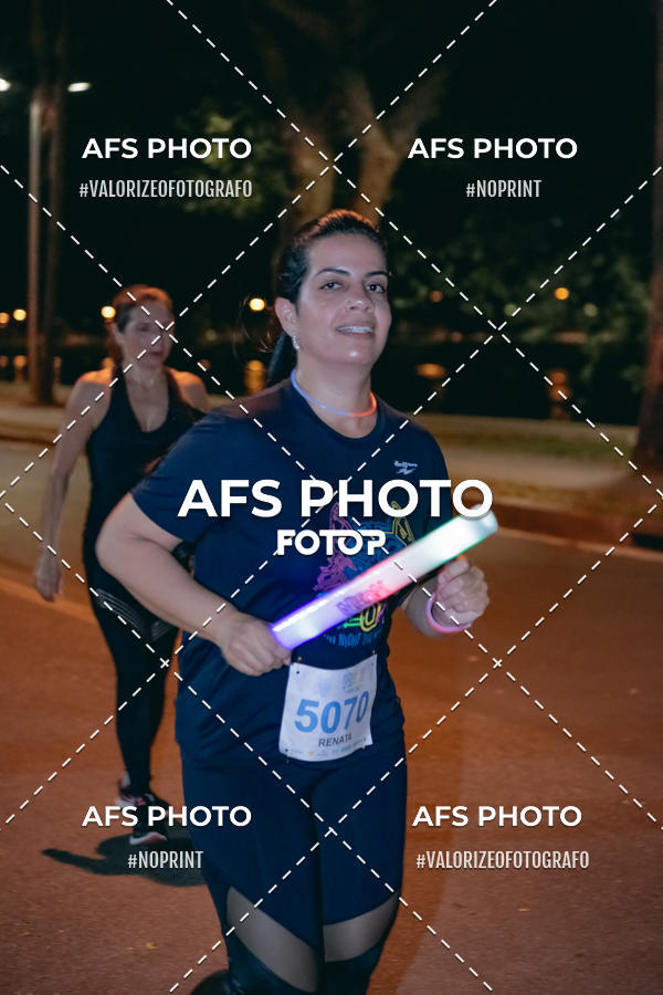 Buy your photos of the eventNeon Night Run 2019 - Belo Horizonte on Fotop