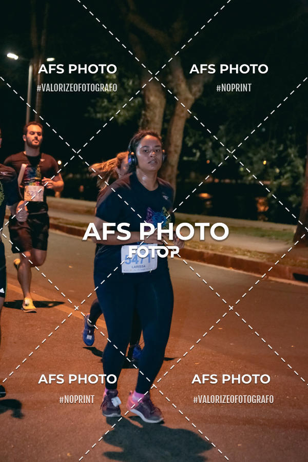 Buy your photos of the eventNeon Night Run 2019 - Belo Horizonte on Fotop