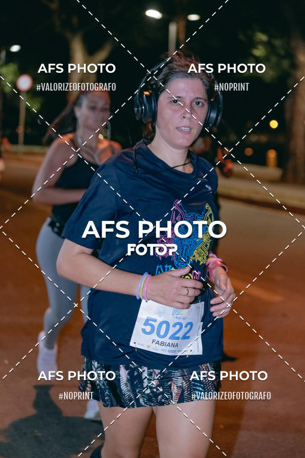 Compra tus fotos del eventoNeon Night Run 2019 - Belo Horizonte En Fotop