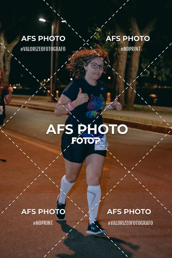 Compra tus fotos del eventoNeon Night Run 2019 - Belo Horizonte En Fotop