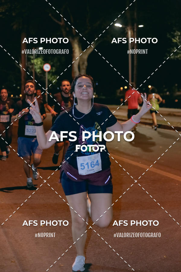 Compra tus fotos del eventoNeon Night Run 2019 - Belo Horizonte En Fotop