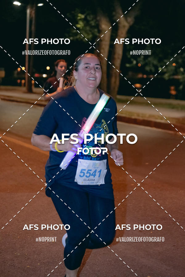 Compra tus fotos del eventoNeon Night Run 2019 - Belo Horizonte En Fotop
