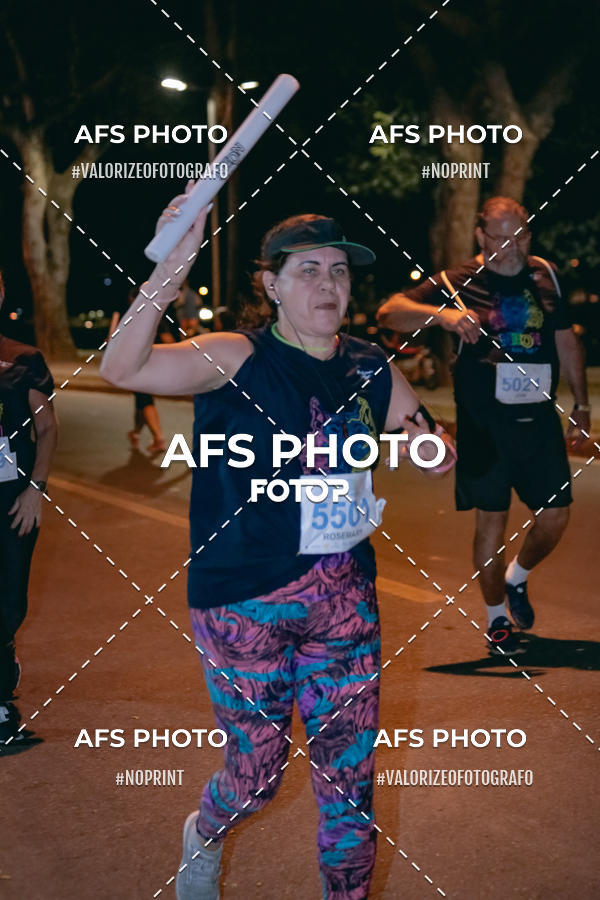 Compra tus fotos del eventoNeon Night Run 2019 - Belo Horizonte En Fotop