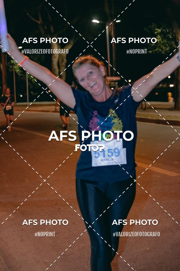 Compra tus fotos del eventoNeon Night Run 2019 - Belo Horizonte En Fotop
