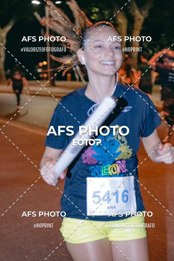 Buy your photos of the eventNeon Night Run 2019 - Belo Horizonte on Fotop