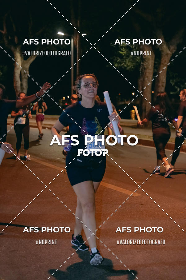 Buy your photos of the eventNeon Night Run 2019 - Belo Horizonte on Fotop
