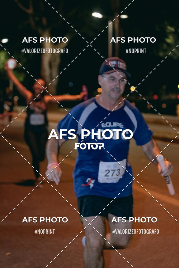 Buy your photos of the eventNeon Night Run 2019 - Belo Horizonte on Fotop