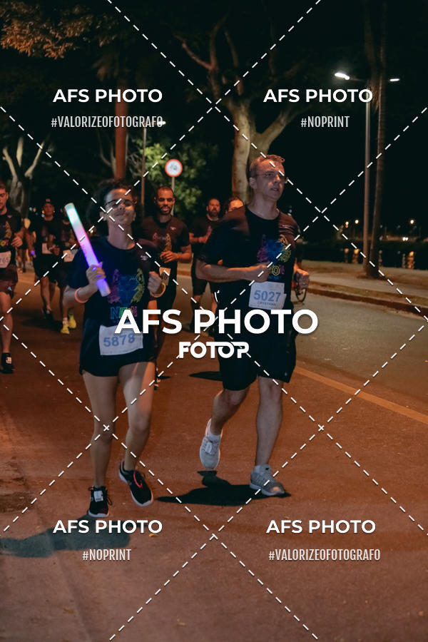 Buy your photos of the eventNeon Night Run 2019 - Belo Horizonte on Fotop