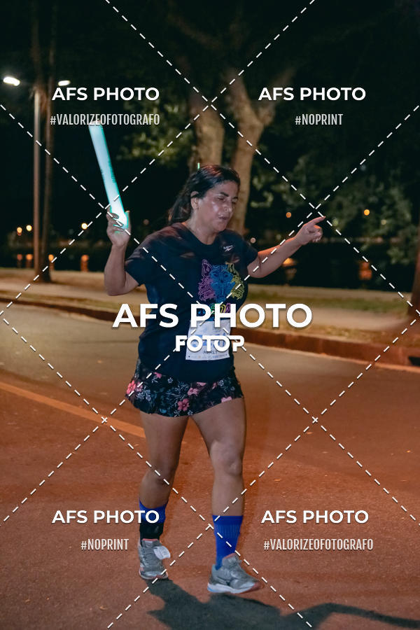 Compra tus fotos del eventoNeon Night Run 2019 - Belo Horizonte En Fotop