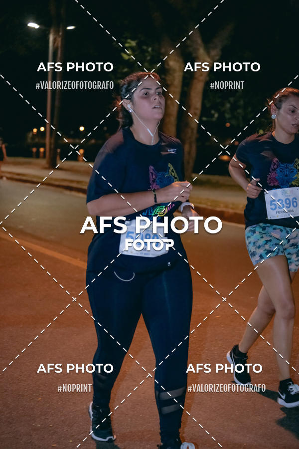 Buy your photos of the eventNeon Night Run 2019 - Belo Horizonte on Fotop