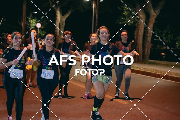 Compra tus fotos del eventoNeon Night Run 2019 - Belo Horizonte En Fotop