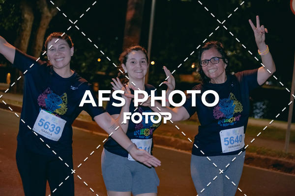 Compra tus fotos del eventoNeon Night Run 2019 - Belo Horizonte En Fotop