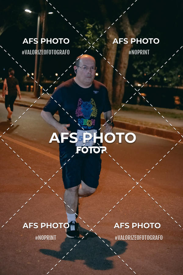 Compra tus fotos del eventoNeon Night Run 2019 - Belo Horizonte En Fotop