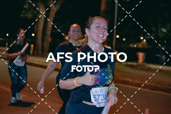 Compra tus fotos del eventoNeon Night Run 2019 - Belo Horizonte En Fotop
