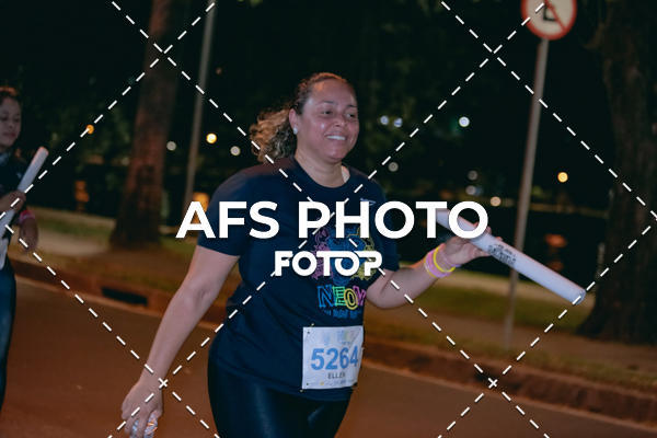 Compra tus fotos del eventoNeon Night Run 2019 - Belo Horizonte En Fotop