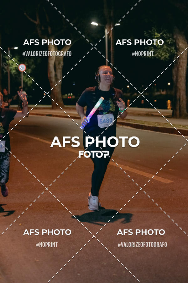 Compra tus fotos del eventoNeon Night Run 2019 - Belo Horizonte En Fotop