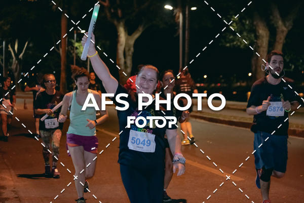 Compra tus fotos del eventoNeon Night Run 2019 - Belo Horizonte En Fotop