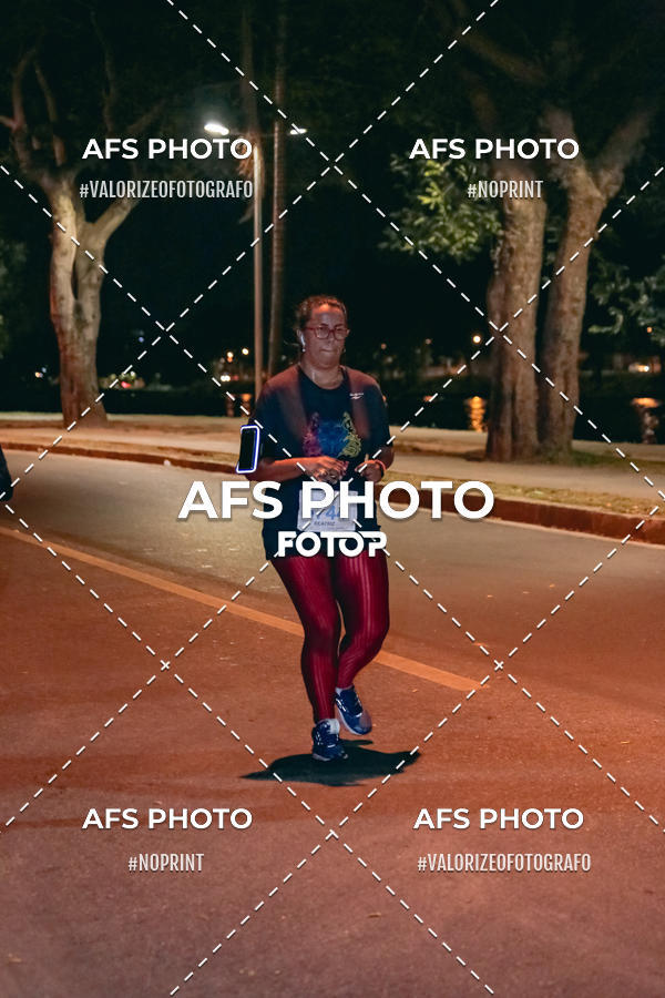 Compra tus fotos del eventoNeon Night Run 2019 - Belo Horizonte En Fotop