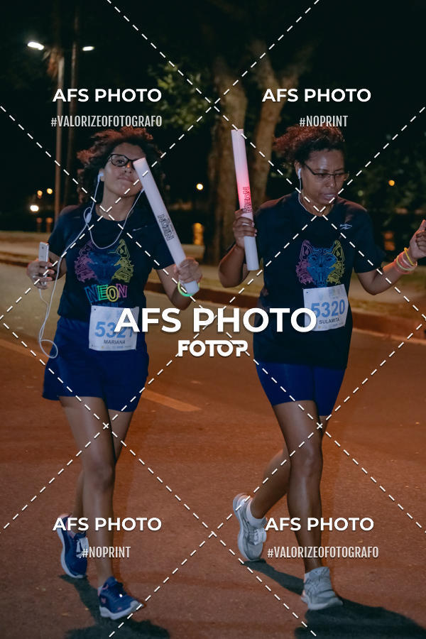 Compre as suas fotos do eventoNeon Night Run 2019 - Belo Horizonte no Fotop