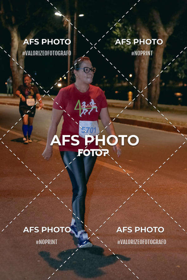 Compre as suas fotos do eventoNeon Night Run 2019 - Belo Horizonte no Fotop