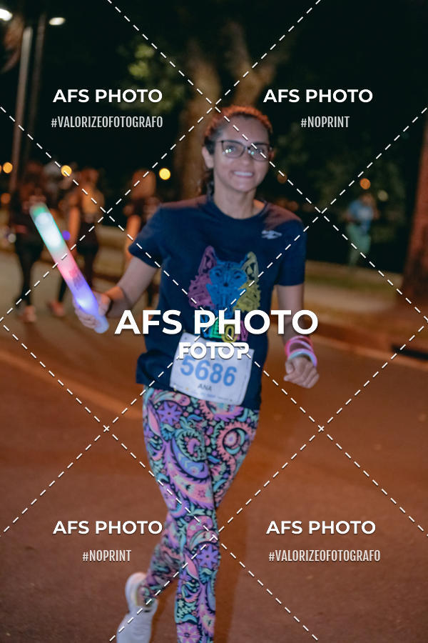 Compre as suas fotos do eventoNeon Night Run 2019 - Belo Horizonte no Fotop