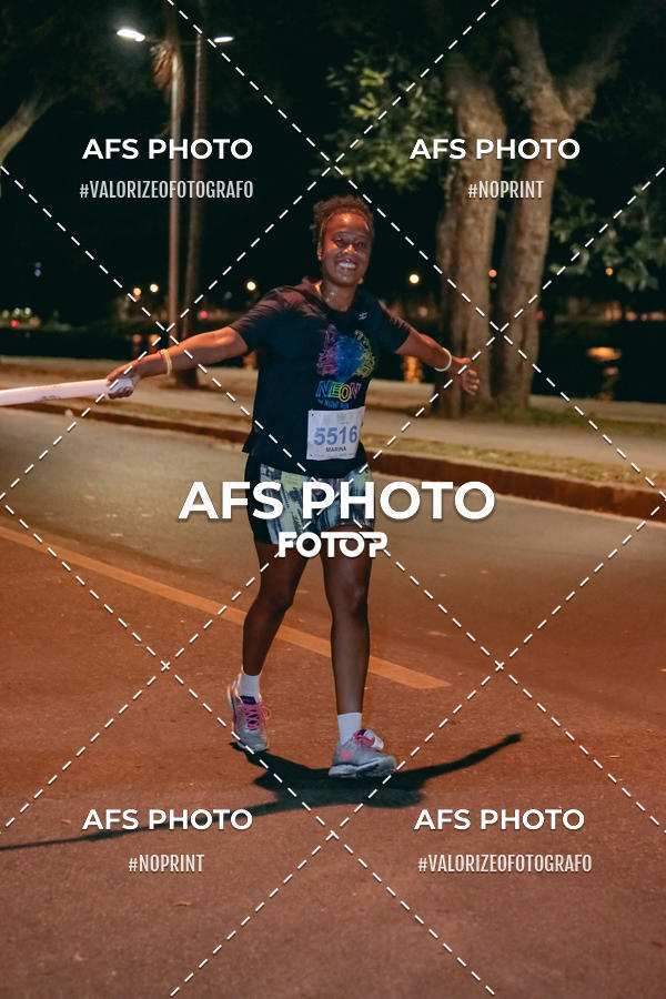 Compre as suas fotos do eventoNeon Night Run 2019 - Belo Horizonte no Fotop