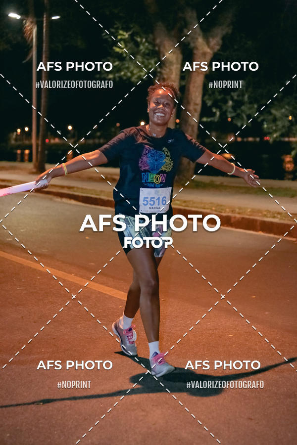 Compre as suas fotos do eventoNeon Night Run 2019 - Belo Horizonte no Fotop