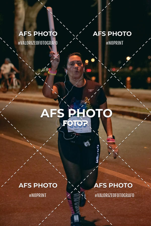 Compre as suas fotos do eventoNeon Night Run 2019 - Belo Horizonte no Fotop