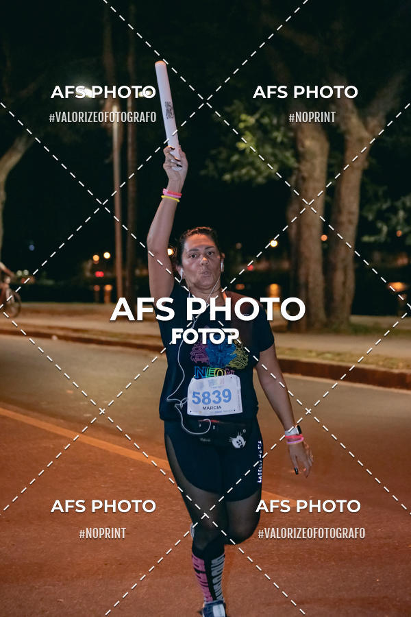 Compre as suas fotos do eventoNeon Night Run 2019 - Belo Horizonte no Fotop