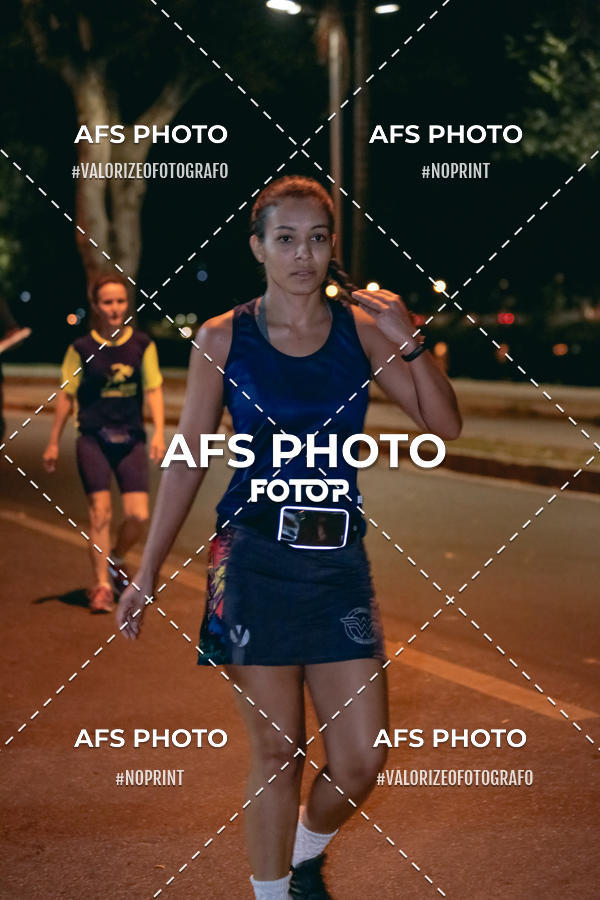 Compre as suas fotos do eventoNeon Night Run 2019 - Belo Horizonte no Fotop