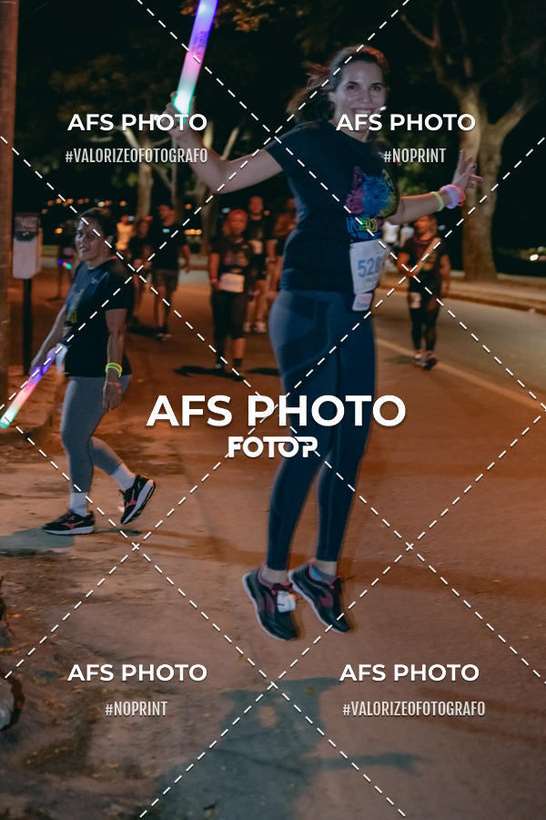 Compre as suas fotos do eventoNeon Night Run 2019 - Belo Horizonte no Fotop