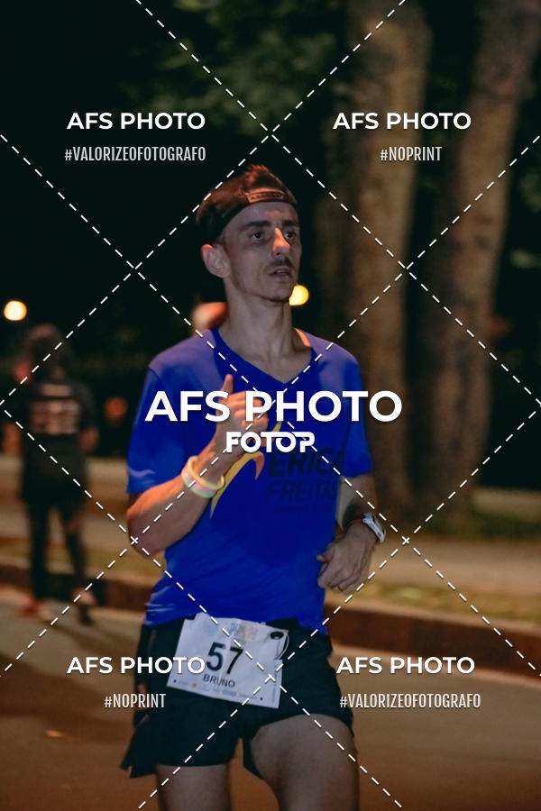 Compre as suas fotos do eventoNeon Night Run 2019 - Belo Horizonte no Fotop