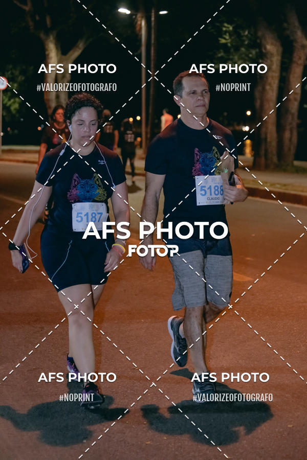 Compre as suas fotos do eventoNeon Night Run 2019 - Belo Horizonte no Fotop