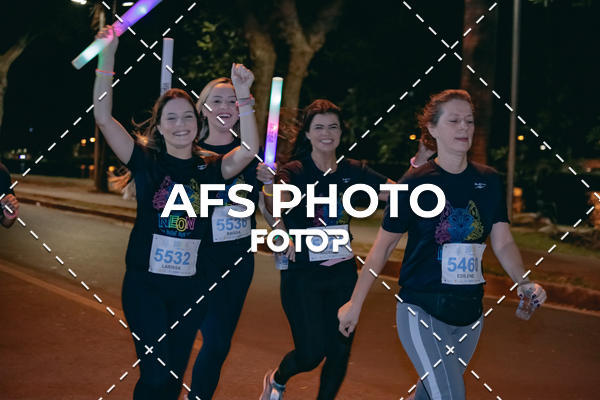 Compra tus fotos del eventoNeon Night Run 2019 - Belo Horizonte En Fotop