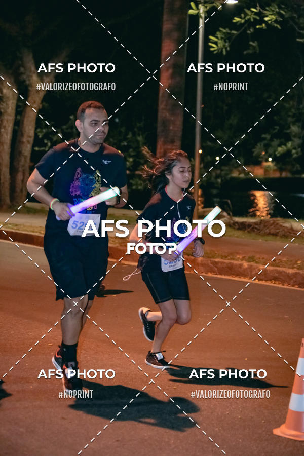 Compra tus fotos del eventoNeon Night Run 2019 - Belo Horizonte En Fotop