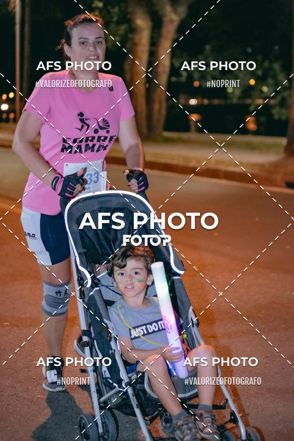 Compra tus fotos del eventoNeon Night Run 2019 - Belo Horizonte En Fotop