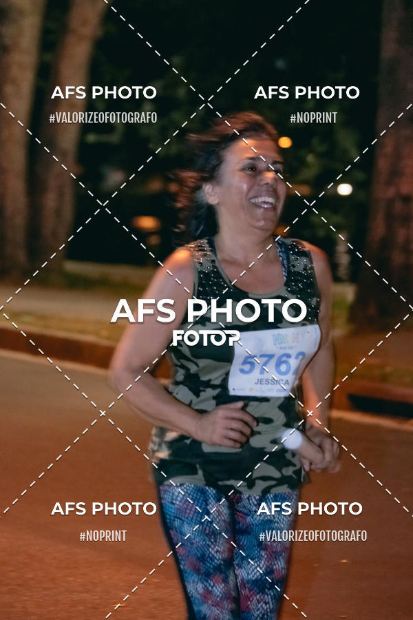 Buy your photos of the eventNeon Night Run 2019 - Belo Horizonte on Fotop